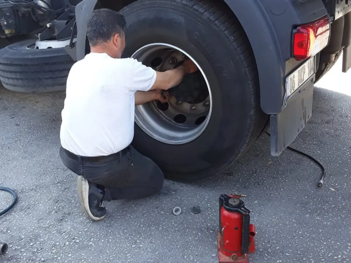 Aliağa Oto Lastikçi